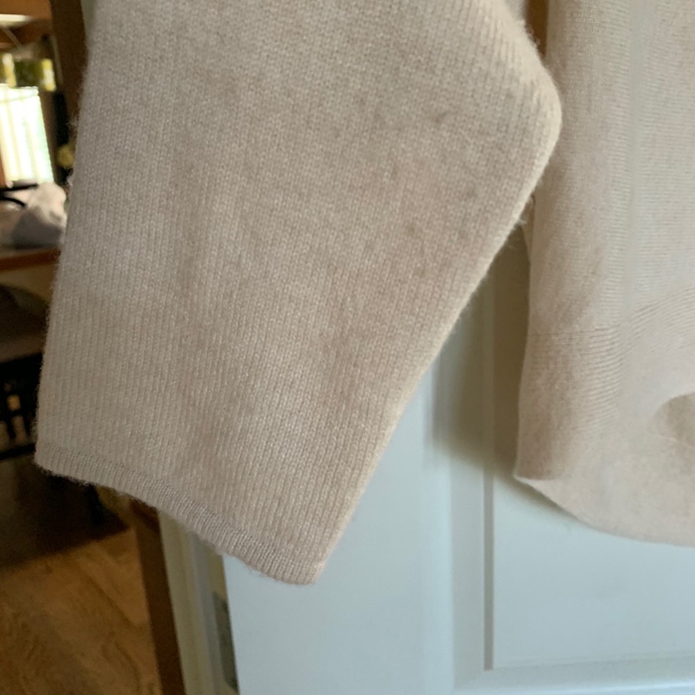 Club Monaco Vergine Cashmere sweater - medium - Picture 7 of 12